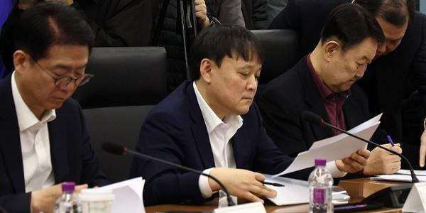 44조 규모 유가 담합 의혹, SK에너지 대표 고개 숙였다 : 김종화 내부 개선책 내고 체감할 수 있는 변화와 개선 이룰 것 