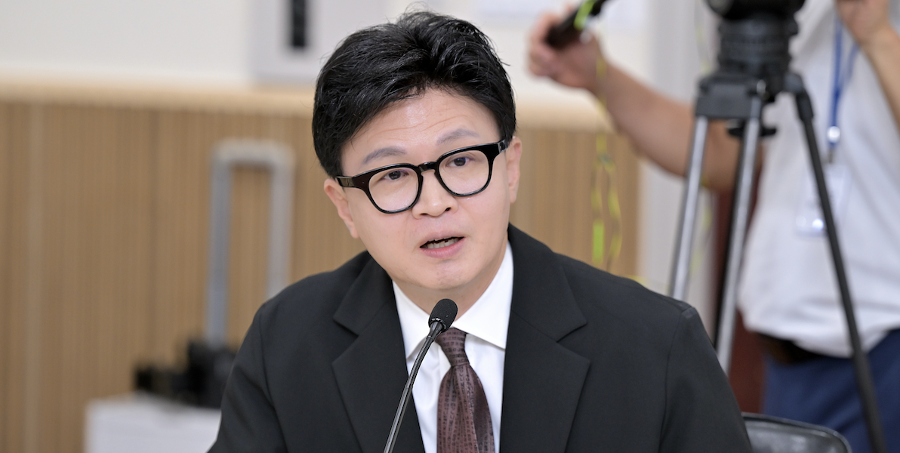 조국혁신당, 한동훈 자녀 '허위 스펙' 의혹에 특검 요구 : 민주당 '정치적 존재감 키워줄까봐' 고심