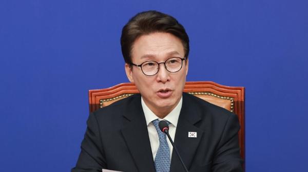 민주당 김민석도 '조희대 탄핵' 가능성 열었다 : 자진사퇴 요구 넘어 범여권 공동전선 형성되나