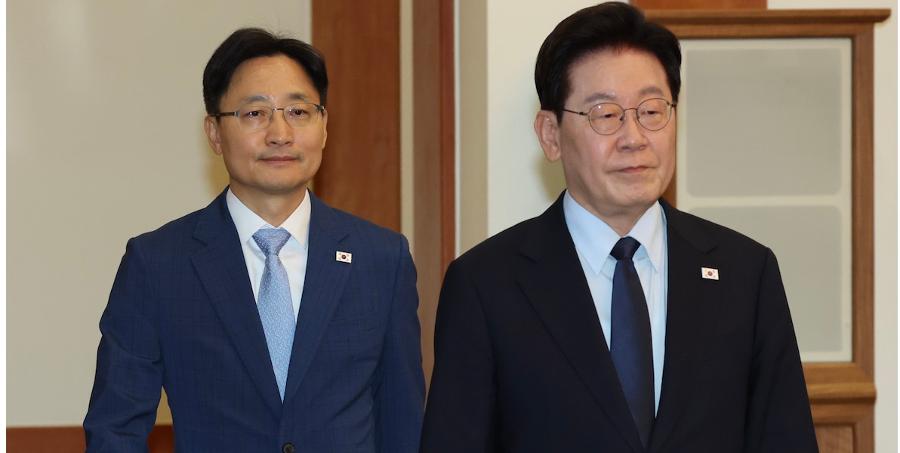 임광현 청와대 출근 첫날 대통령 일성은 비서실장 중심으로 : '김현지 대세설' 차단용 발언이란 분석도 나왔다