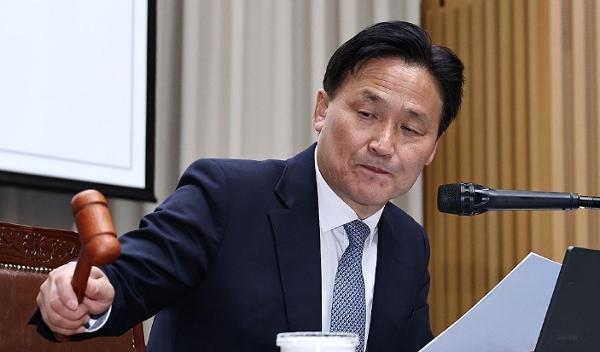 '김지용 중수청장' 인사청문보고서 결국 채택됐지만 : '부적격 의견' 병기했고, 정치적 중립에 관한 '우려'도 담았다