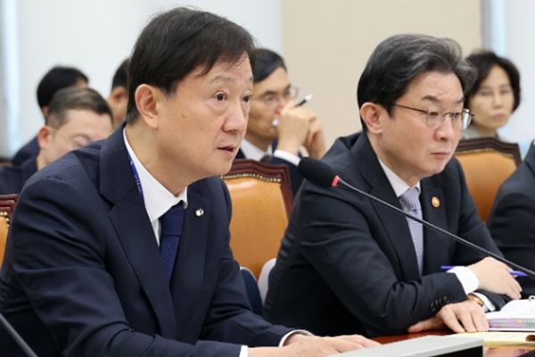 금융당국 앞으로 은행 대출금리 산정 과정 공개한다 : 경남·제주·케이뱅크도 가산금리 인상 도마에