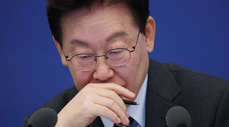 법무장관 하마평 양부남·박균택, '공소취소' 주장에 온도차 : 박균택 재수사 또는 취소해야 vs 양부남 요건 충족해야