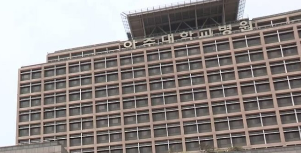 '영아 사망 사건' 아주대 병원 소아과 압수수색에 전문의 7명 사직 의사 : 경찰 압수수색 걸린 시간은 17분